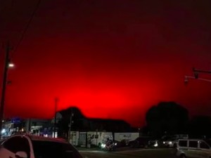 Fenomena Langit Menghebohkan di 2022: Ada Langit Merah Bak Kiamat