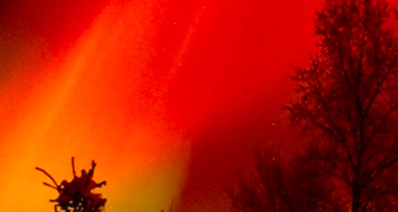 langit merah
