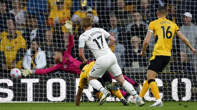 Man City Taklukkan Wolves, De Bruyne Cs Jauhi Liverpool