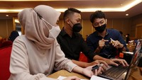 Workshop itu salah satunya untuk menyelesaikan permasalahan di Jawa Barat mulai dari pemasalahan sampah hingga peternakan. Hadir dalam acara tersebut Sekjen Asosiasi Internet of Things Indonesia (ASIOTI) Fita Indah Maulani di Kota Bandung, Rabu (11/5/2022).