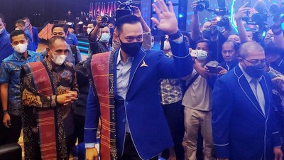 Momen AHY Diteriaki Presiden Sebelum Lantik Pengurus PD Sumut
