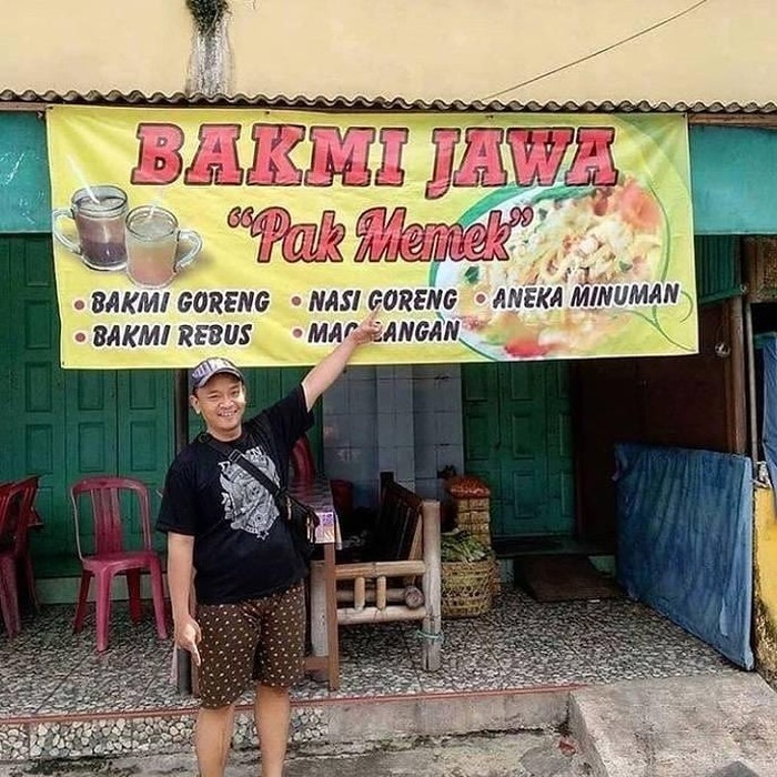 7 Warung Makan Ini Punya Nama Nyeleneh, Netizen Geleng-geleng Kepala