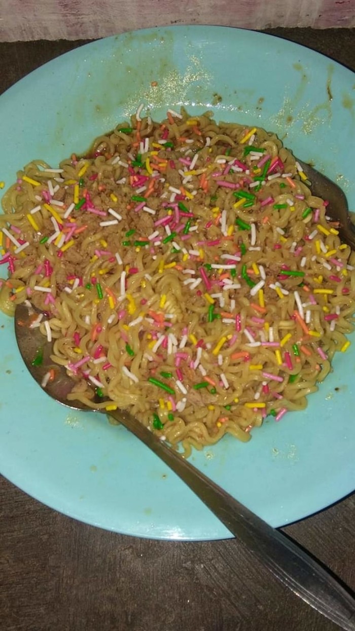 Nessie Judge Sebut Mie Instan Pakai Nasi Mitos, Ini Kombinasi Mie Instan Nyeleneh