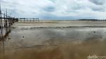 Pantai Sepanjang 17 Km di Pandeglang Keruh, Ada Apa?
