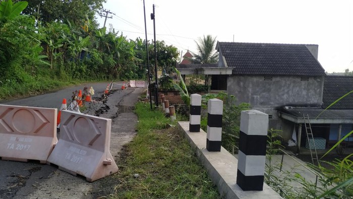 tanah retak di blitar