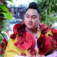 Nassar populer sebagai pedangdut jebolan Kontes Dangdut Indonesia. Namanya pun dikenal dengan Nassar KDI. Foto: Instagram/@kingnassar88