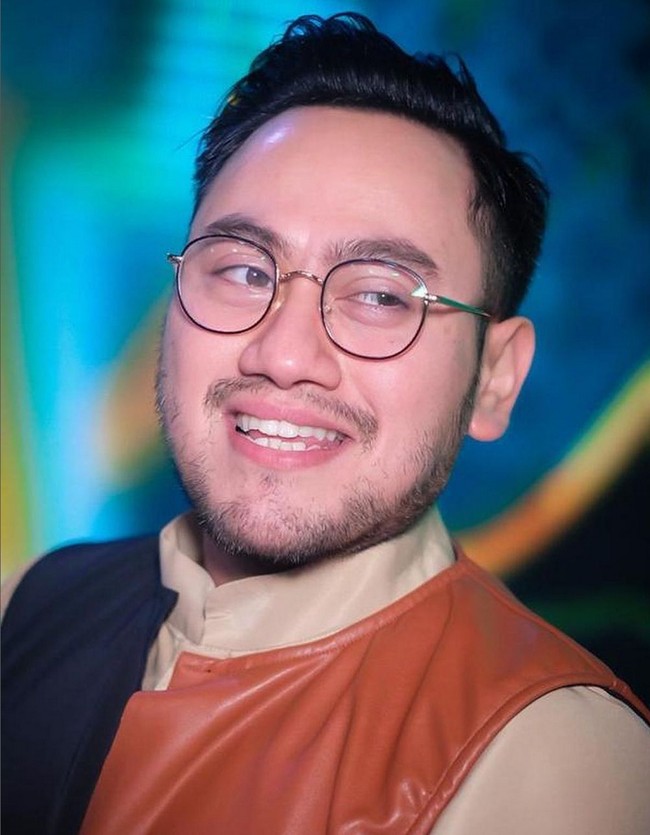 Bertekad hidup sehat, pria kelahiran Bandung, 34 tahun lalu ini pun mulai mengubah gaya hidupnya. Foto: Instagram/@kingnassar88