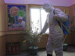 Korut Tiba-tiba Setop Impor Alkes COVID-19 dari China, Ada Apa?