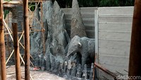 Pengelola Garut Dinoland, Dion Pradeta Nugroho mengatakan, pembangunan objek wisata dinosaurus ini ditarget rampung dan mulai beroperasi pada bulan Juni 2022 mendatang.