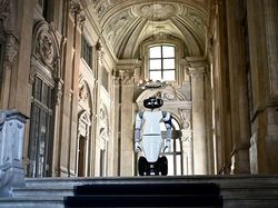 Canggih! Robot 5G Jadi Pemandu Museum di Italia Lho