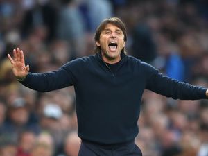 Conte Belum Puas, Mau Spurs Beli Satu dari Tiga Bek Ini