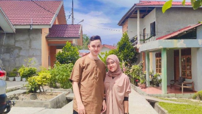 Foto William dan Rina. Foto: Dok. pribadi Rina Febriyanti . Foto William dan Rina. Foto: Dok. pribadi Rina Febriyanti .