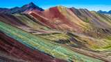 Potret Montana de Siete, Gunung Pelangi yang punya 7 Warna di Peru