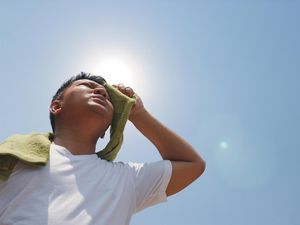 Kenapa Keringat Terasa Asin? Ternyata Ini Jawabannya