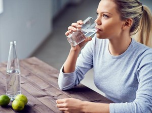 Tertarik Diet dengan Air Putih? Simak Aturannya di Sini