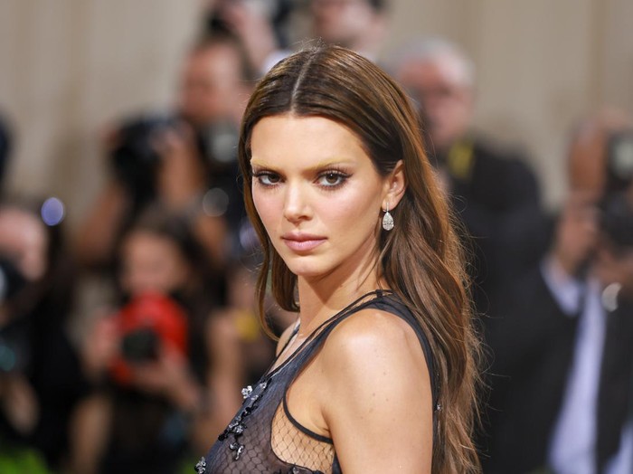 Kendall Jenner Iris Mentimun Kendall Jenner Iris Mentimun