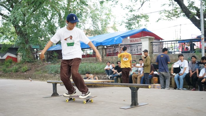 Lomba Skateboard