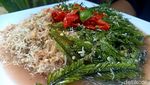 Cobain Khas Bali Nih, Rujak Bulung yang Dicampur Kuah Pindang