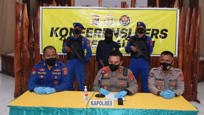 Nelayan pemakai bom ikan di Buton Tengah ditangkap polisi (Dok. Istimewa)