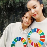 Nadya Hutagalung kemudian membalas komentar tersebut: “Mereka ingin nama yang lebih gender netral.” Foto: Instagram: @nadyahutagalung