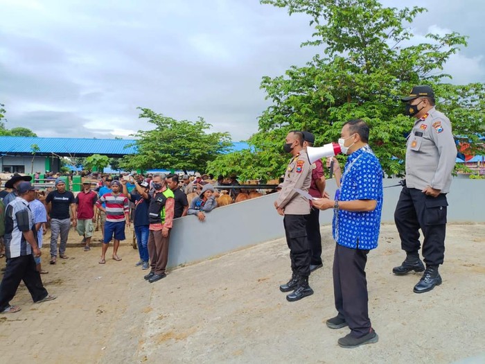 Sosialisasi penutupan pasar hewan di Malang