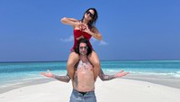Sunny Leone menikah dengan Daniel Weber. Rumah tangga mereka tetap awet hingga kini. (Foto: dok. Instagram @sunnyleone) 