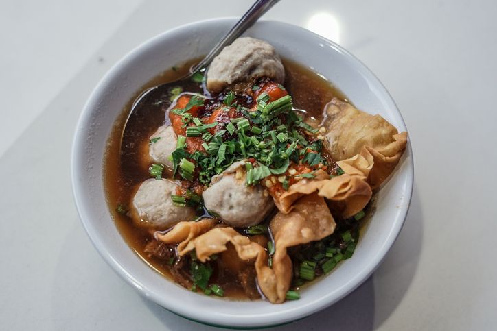 Tempat makan bakso enak di jalur Puncak