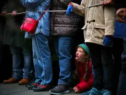 Jawara dan Finalis Kontes Foto Jalanan yang Bikin Kagum