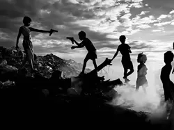 Jawara dan Finalis Kontes Foto Jalanan yang Bikin Kagum