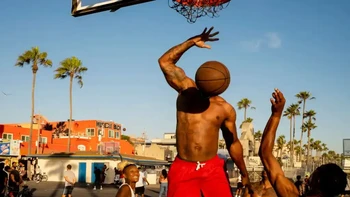 Juara keempat diraih Garey Quinn dari AS. Foto: The Decisive Moments Magazine