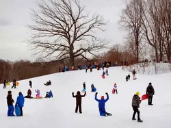 Jawara dan Finalis Kontes Foto Jalanan yang Bikin Kagum