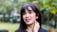 Rp 100 juta juga didapatkan Ussy Sulistiawaty dari sang suami untuk biaya sekolah anak-anaknya. Foto: Instagram @ussypratama
