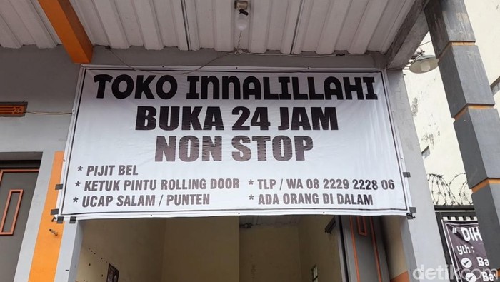 Toko Innalillahi di Sumedang.