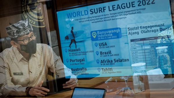 Menparekraf Sandiaga Uno pun mengajak para wisatawan domestik untuk menonton ajang kompetisi surfing kelas dunia itu. Saya mengajak wisatawan untuk datang menyaksikan ajang olahraga surfing paling bergengsi di dunia, kata Sandiaga. (dok. Kemenparekraf)