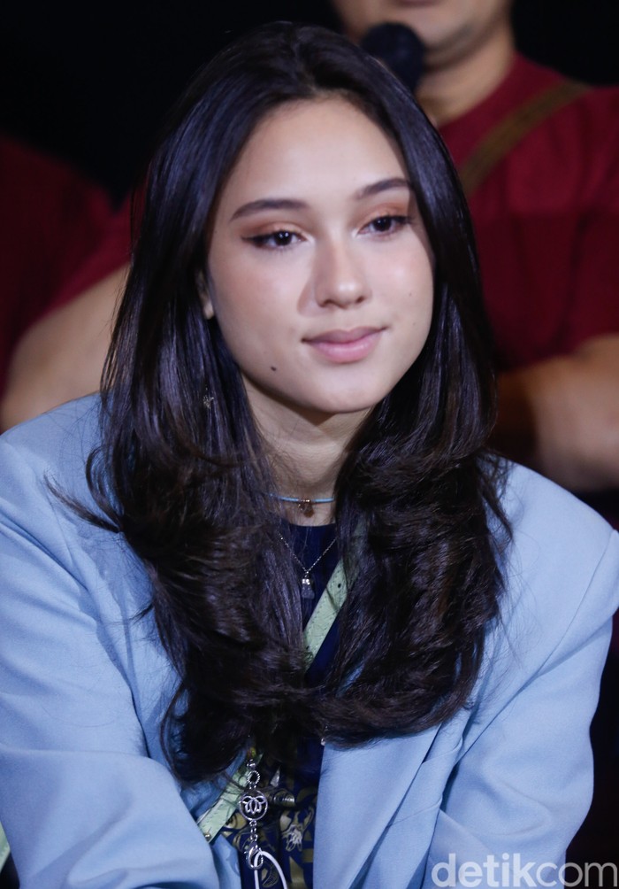 Yasmin Napper di acara launching Trailer Film Satria Dewa: GatotKaca, XXI Margo City Depok Jawa Barat, (13/5).