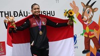Alysa meraih medali emas setelah mendapatkan nilai 9,71.