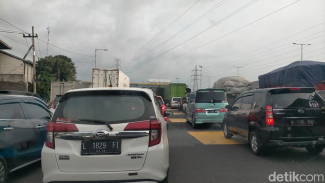 Daftar Tarif Tol Surabaya dan Sekitarnya