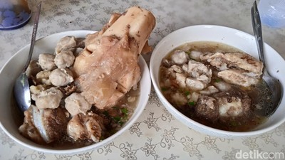 Ada Bakso Sumsum dan Tulang Iga Cuma Rp 15 Ribuan di Sini!