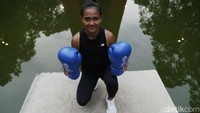 Dari sana Novita Sinadia, dara kelahiran Manado, Sulawesi Utara, 30 Agustus 1996 itu berangkat menuju perebutan tiket PON Papua. Kini ia berlatih di HS Boxing Camp, Desa Mekar Perigi, RT 02 RW 03 Nomor 105, Kecamatan Ciseeng, Kabupaten Bogor, Provinsi Jawa Barat.