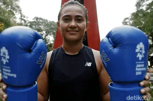 Novita Sinadia, Si Cantik yang Pilih jadi Petinju