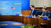 Jokowi juga menyampaikan rencananya terkait Indonesia yang bakal menjadi ketua ASEAN tahun depan. Ia berjanji akan melakukan Indo-Pacific Infrastructure Forum. 