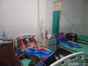 Puluhan Warga Satu Dusun di Jombang Keracunan