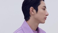 Ia kemudian mencuri perhatian setelah tampil di Tomorrow. Foto: (dok. Instagram @leesoohyuk)