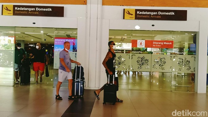Libur Waisak, Jumlah Penumpang ke Bali via Bandara Meningkat Jumlah penumpang yang masuk ke Bali saat libur Waisak mengalami peningkatan. Menurut data PT Angkasa Pura I pada 11-13 Mei, sebanyak 48.334 penumpang datang ke Bali.