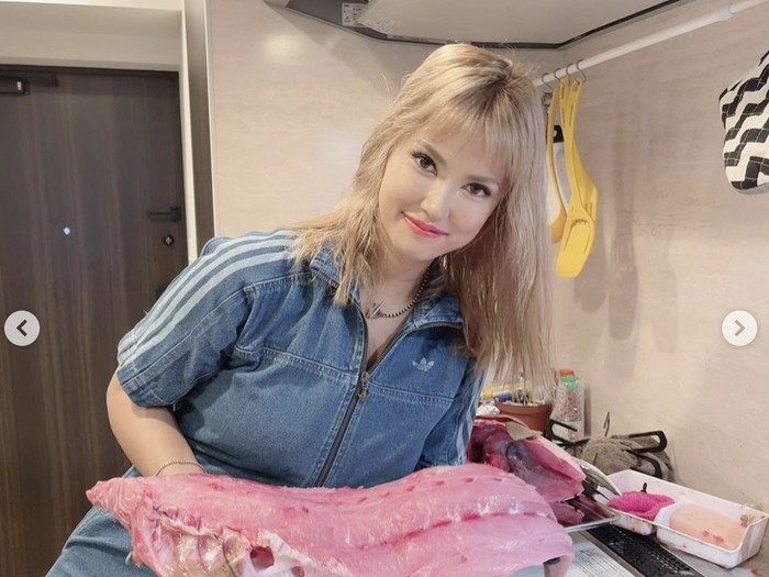 Maria Ozawa Miyabi Doyan Mie hingga Seafood, 10 Foto Ini Buktinya
