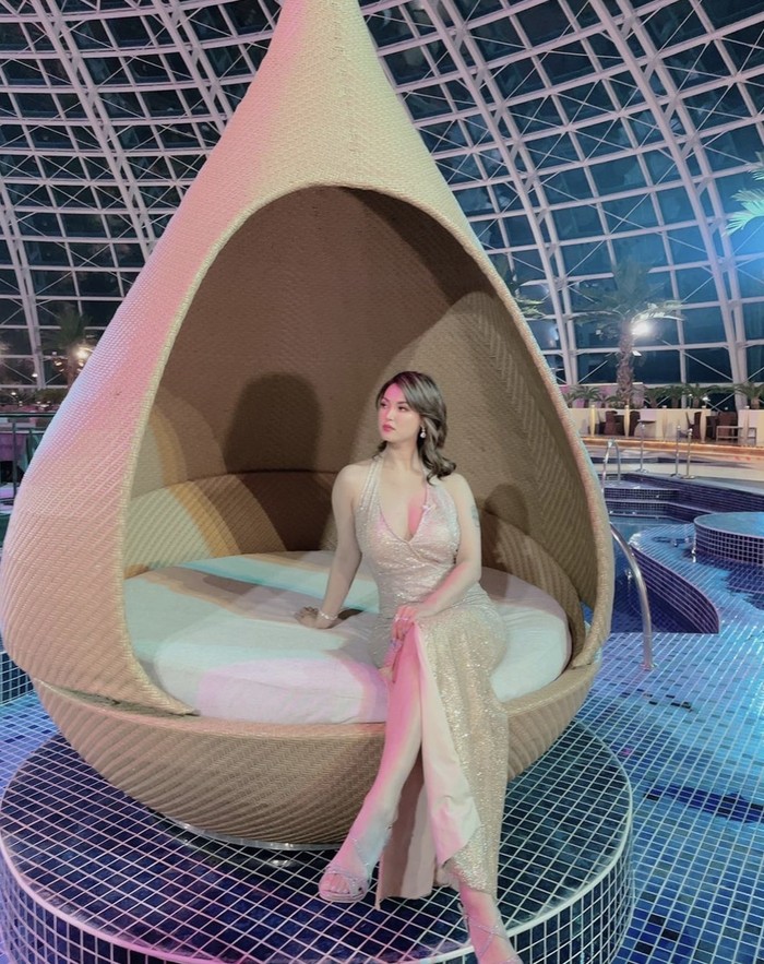 Maria Ozawa 'Miyabi' Doyan Mie hingga Seafood, 10 Foto Ini Buktinya Maria Ozawa 'Miyabi' Doyan Mie hingga Seafood, 10 Foto Ini Buktinya