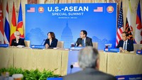 Jokowi menekankan tujuan jangka panjangnya yakni mendorong keterlibatan negara ASEAN dalam rantai pasok kesehatan global.