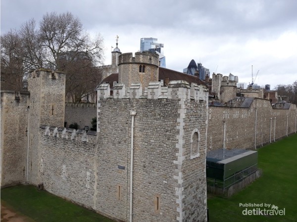 Di castle ini pernah menjadi tempat penyiksaan serta eksekusi tahanan kerajaan