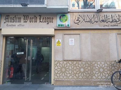 Muslim World League, Masjid Mungil di Belantara Kota London