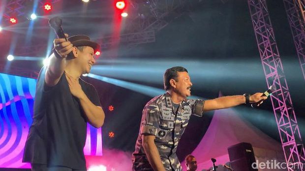 Padi Reborn tampil di Navy Jazz Traffic Festival 2022. Konser musik ini digelar di kawasan alam terbuka, di Villa Navy Residence, Lawang, Kabupaten Malang.